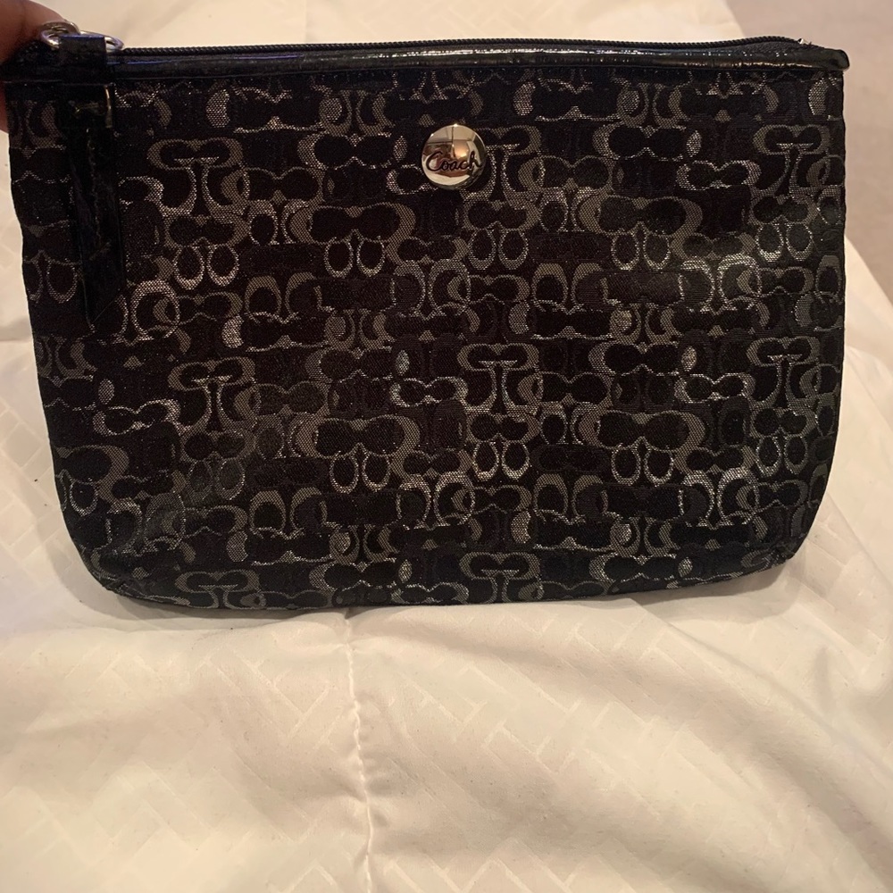 COACH Signature Pouch